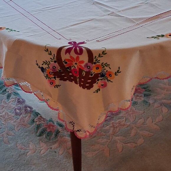 Vintage 1950s Hand Embroidered Easter Basket Tablecloth 72x53 w/ Crochet Trim - Picture 3 of 16